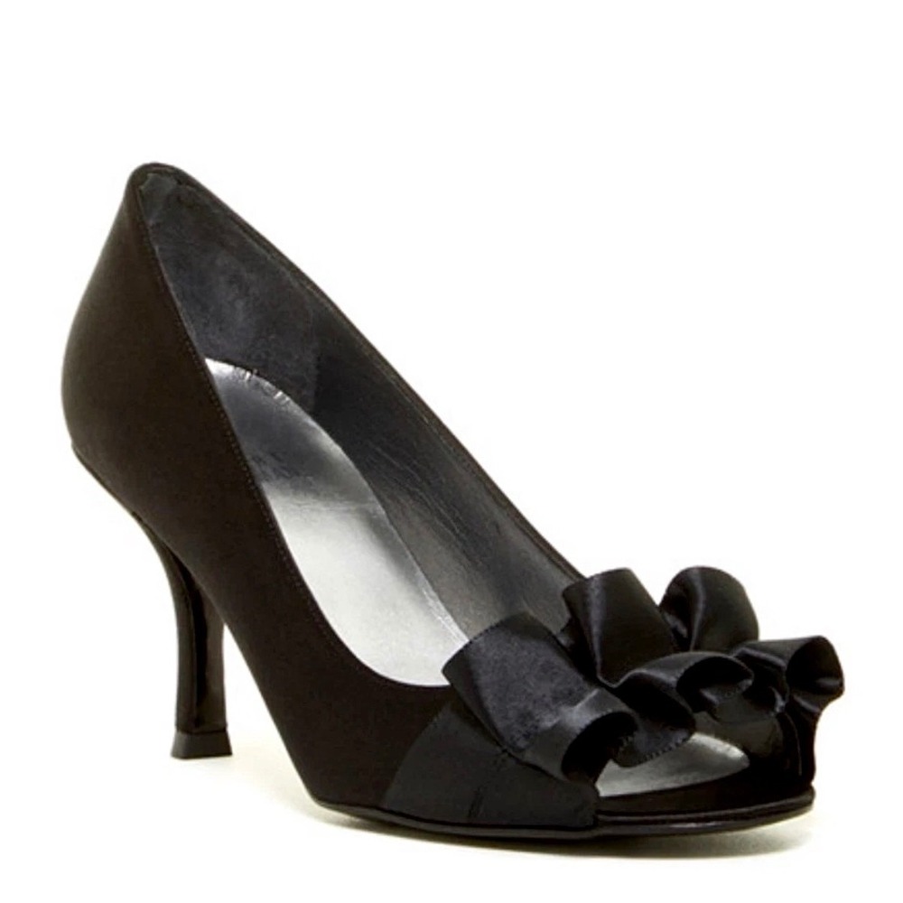Stuart Weitzman Heels Pumps Satin Ruffle Bow Peep Toe Black 7 M